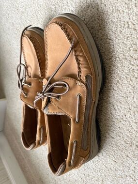 Reel Legends Men's Tan Leather Boat Shoes
